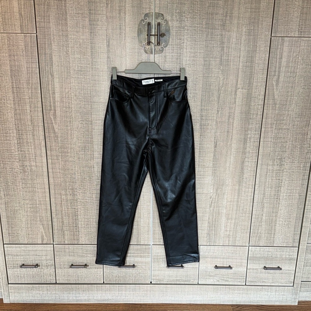 Abercrombie & Fitch The Ankle Straight Ultra High Rise‎